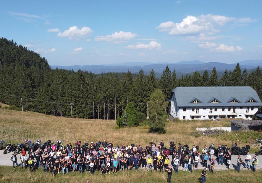 3kasarne-dron.jpg